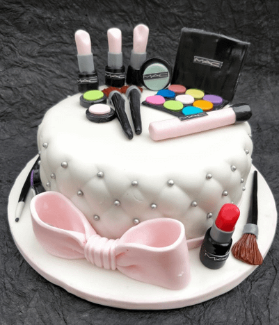 Makeup Theme Cake