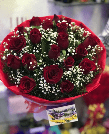 Red Roses Classy Handbunch