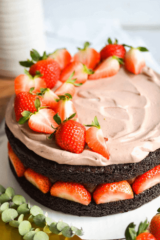 Vegan Choco Strawberry cake