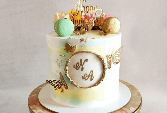 Macaron Anniversary Cake