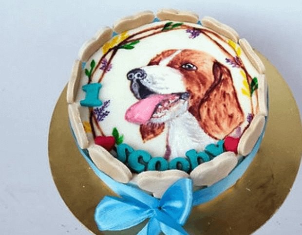 Hand Painted Doggo Face Cake