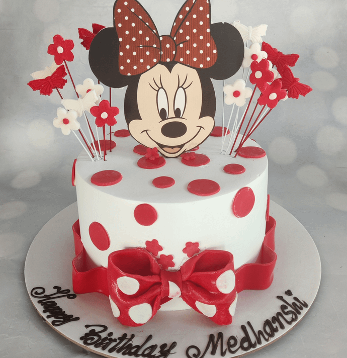 Minnie Mouse Cake