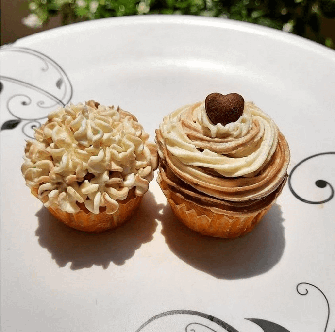 Banana Cupcakes (Box of 4)