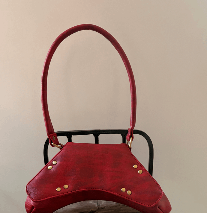 Boomerang (mini red bag)