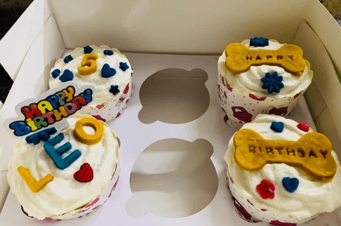 Strawberry & Blueberry Cupcakes (seasonal)