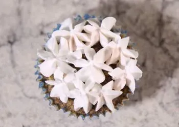 Apple & Cinnamon Cupcakes (Box of 6)