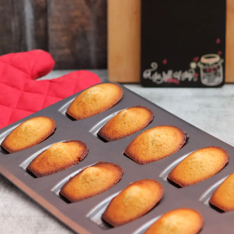 Classic Vanilla
French Madeleines